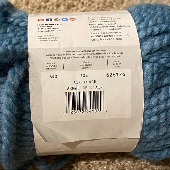 Yarn Bundle - Picture 7 of 13